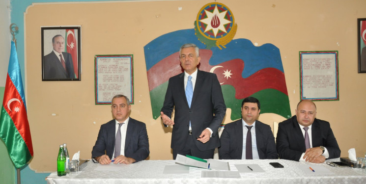 Biləsuvar Rayon İcra Hakimiyyətinin başçısı Faiq Qürbətov 12 avqust 2026-cı il tarixində növbəti səyyar qəbulu Səmədabad kənd sakinləri ilə keçirdi.